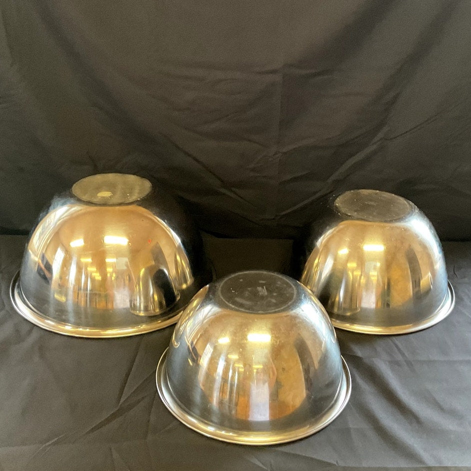 Vintage 3 Piece Stainless Steel Mixing Bowl Set