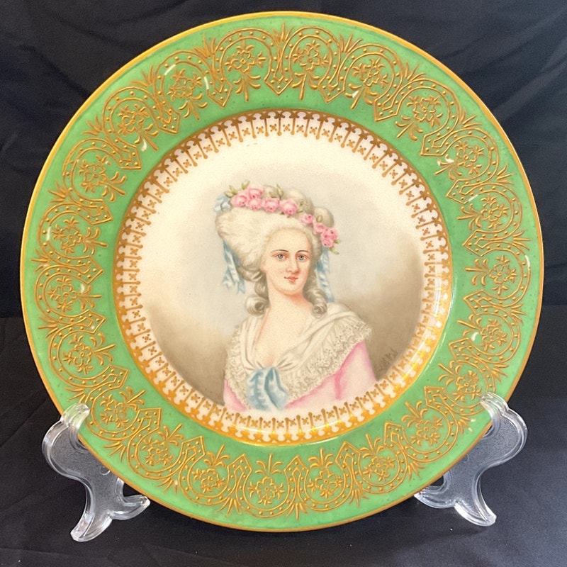 Antique Elite Limoges Portrait Plate - Mme. de Lamballe Artist