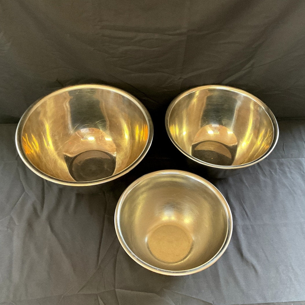 Vintage 3 Piece Stainless Steel Mixing Bowl Set