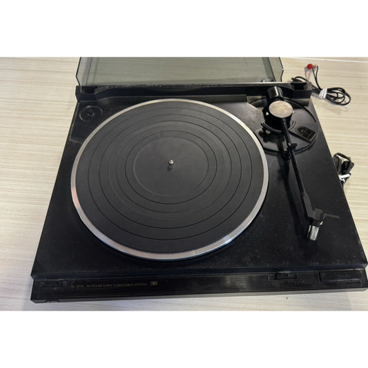 Vintage JVC AL-A158 Auto Return Turntable – Belt Drive, Dust Cover, Tested