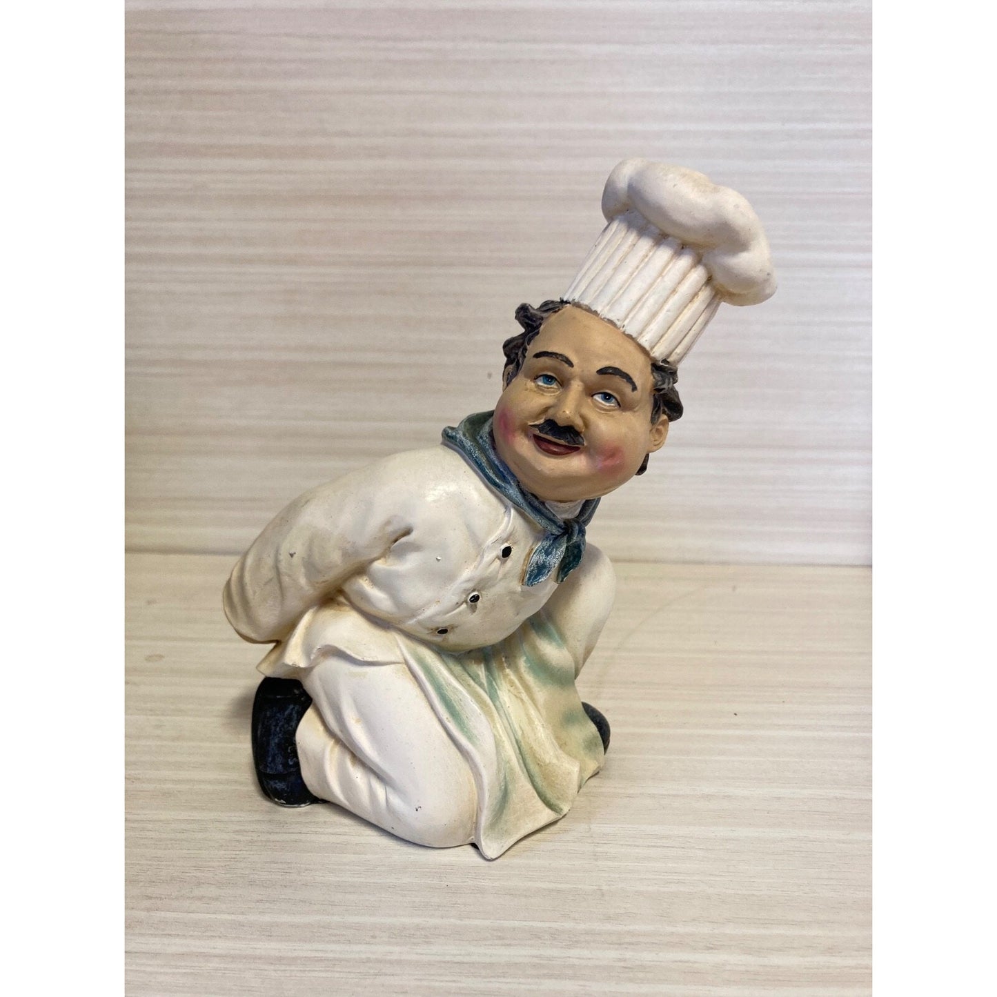 VINTAGE RESIN CHEF WINE BOTTLE REST/HOLDER