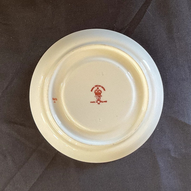 Royal Crown Derby Pattern Imari Kings #383 Tea cup & Saucer circa 1940