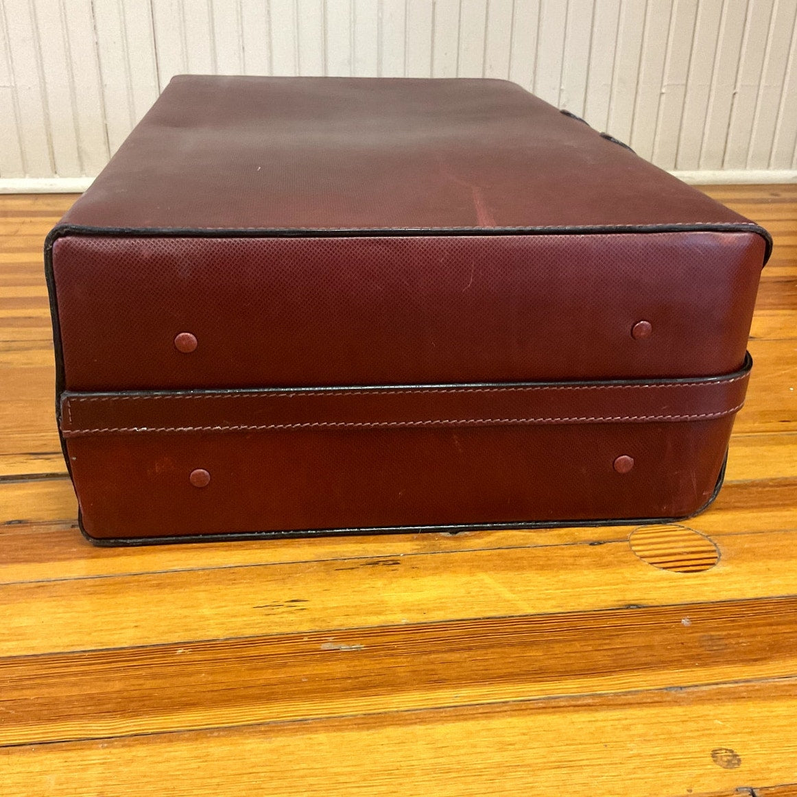 Vintage Brown Leather Bottega Venta 25 1/2" Suitcase