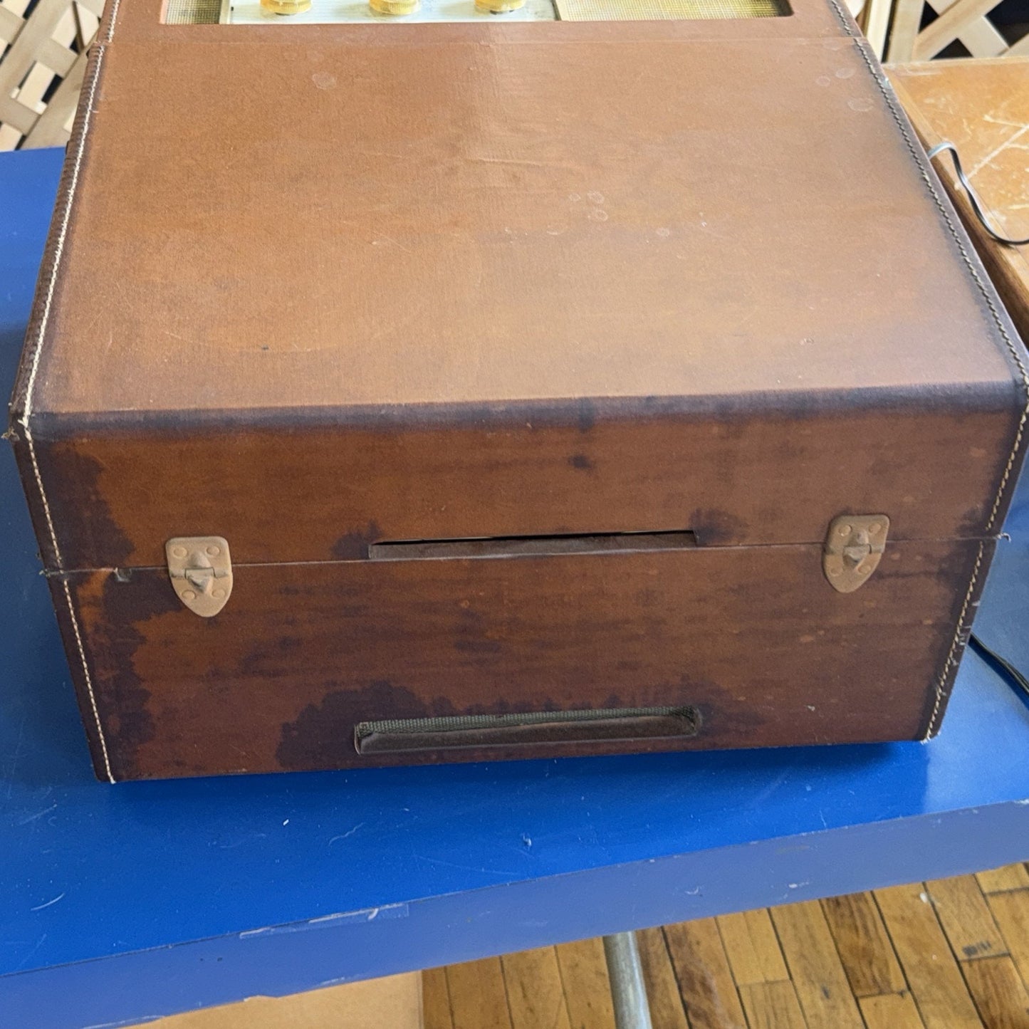 Steelman 4A32T 1959 Tube Phonograph Console – 3 Tubes, 4-Speed Changer, Tested