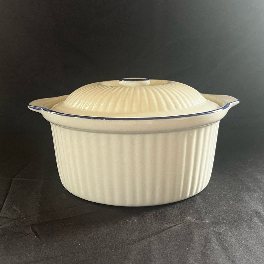 BIA Serving Bowl w/ Cupped Lid