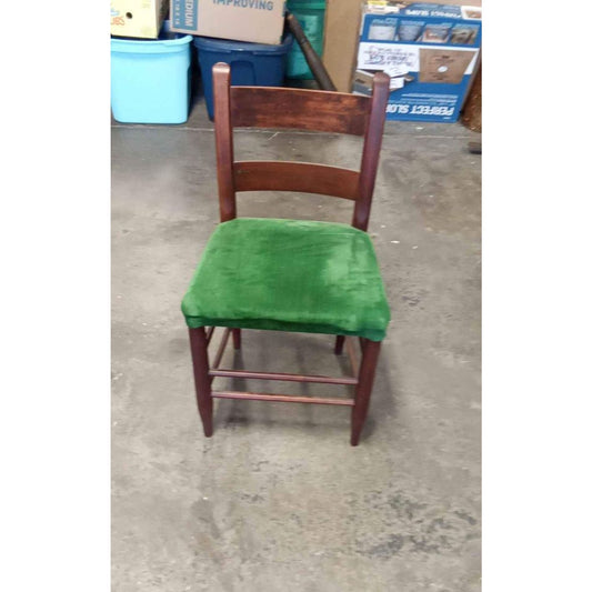 Vintage Farmhouse Children’s Wooden Ladder-back Chair