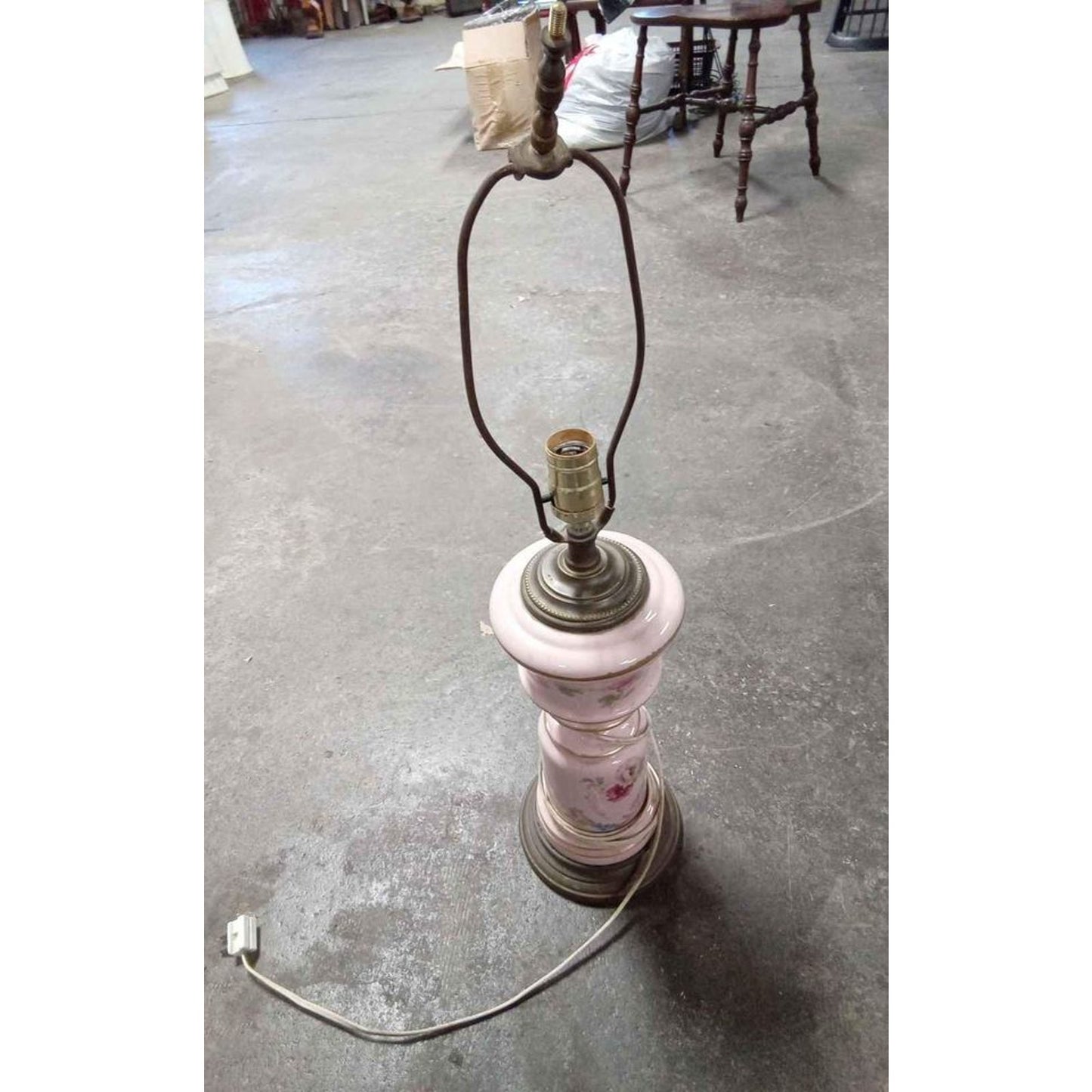 Unique Vintage Pink Flower Table Lamp