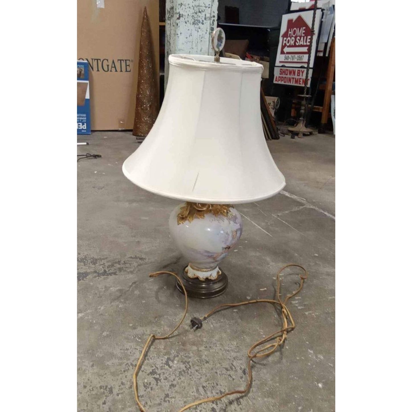 Antique Urn Shaped Table Lamp