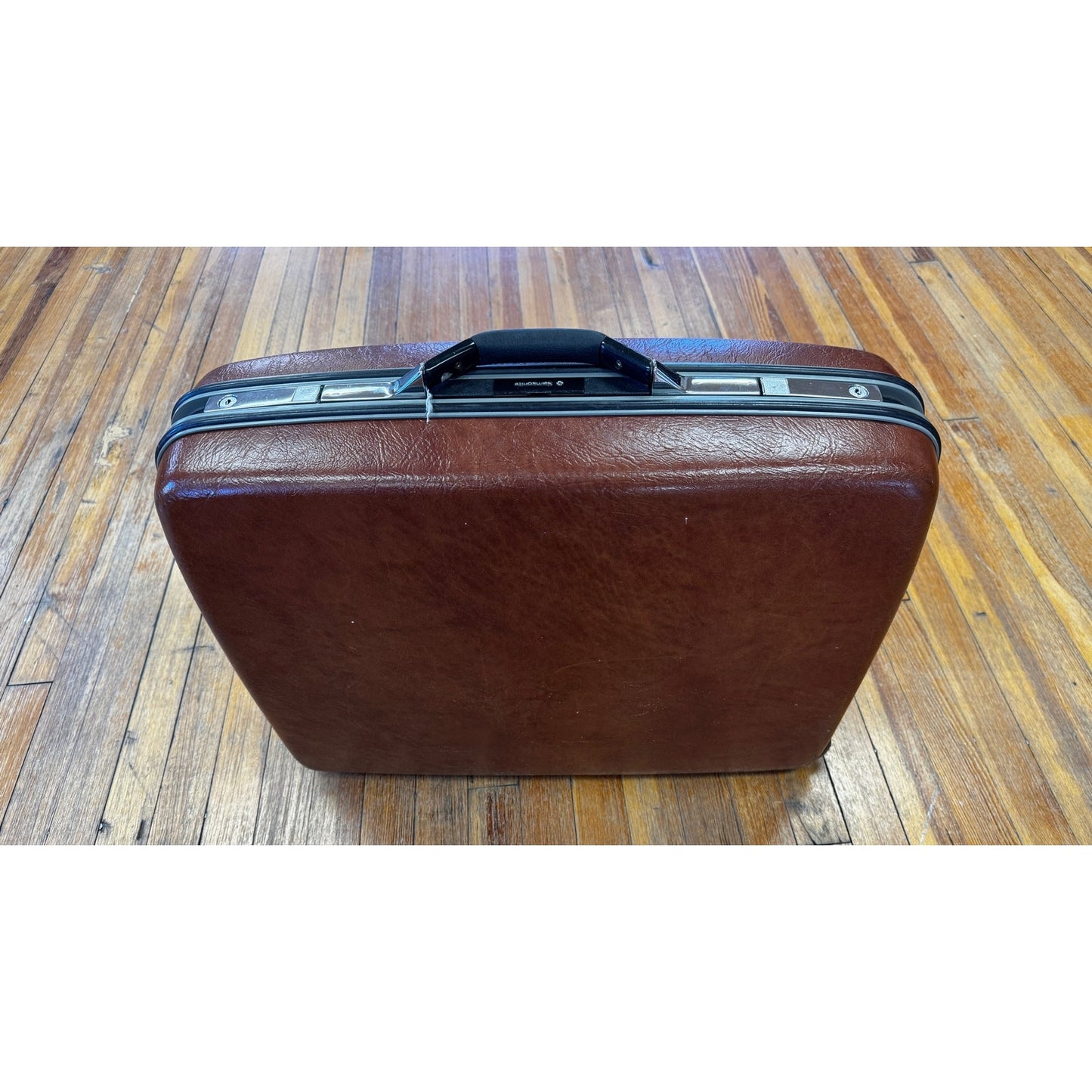 Vintage 1970's Samsonite Survivor Series 25" Medium Rolling Suitcase with Pull