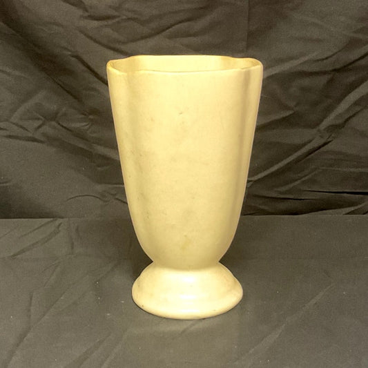 Vintage Vase (Cracked)