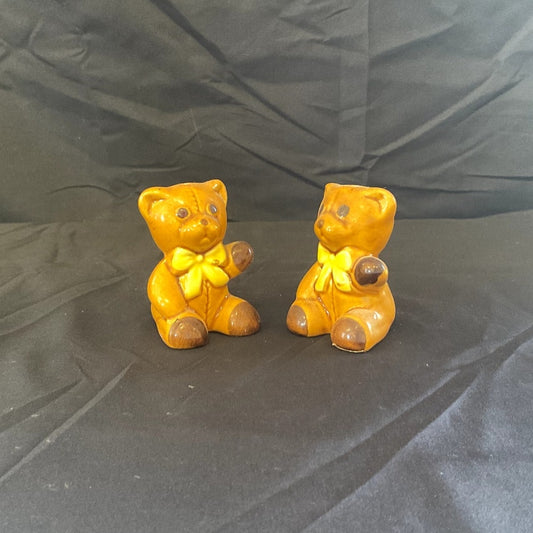 Vintage Weiss Hand Painted Ceramic Salt & Pepper Teddy Bear Shakers - Pair