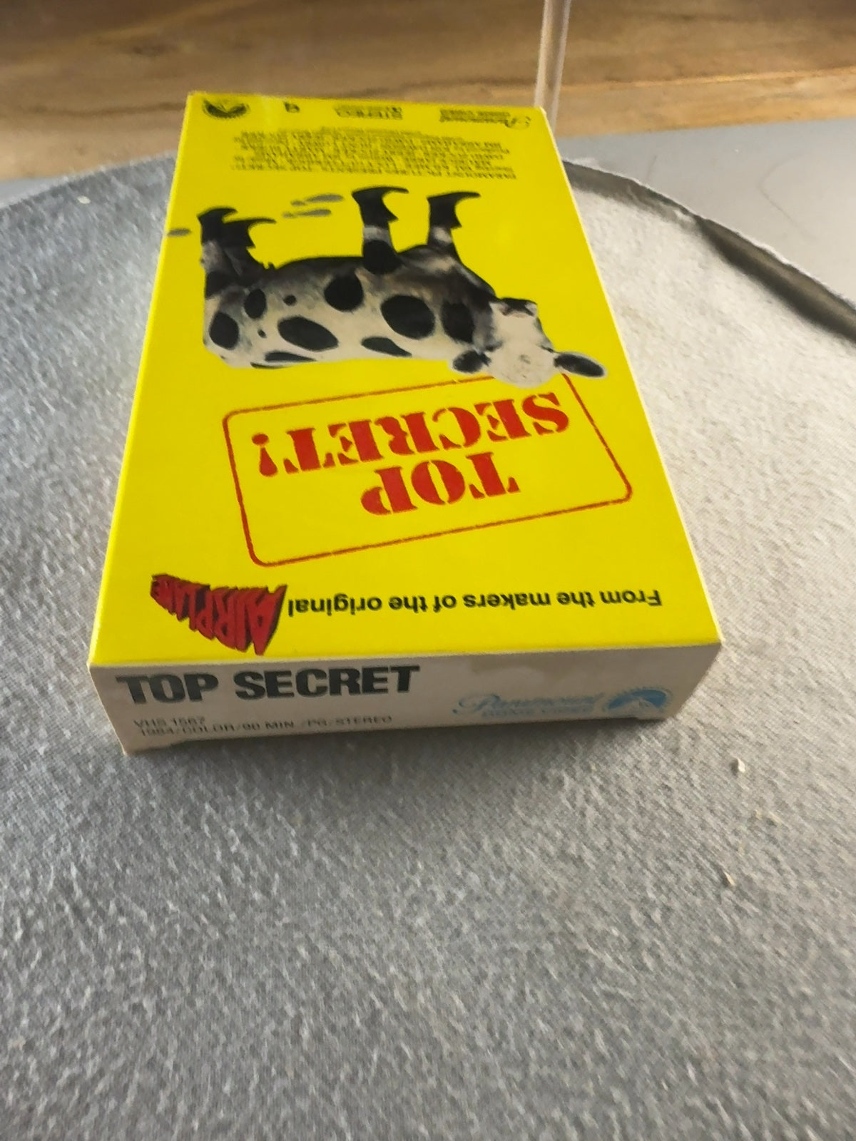 Top Secret! (VHS, 1984) Val Kilmer Paramount Home Video Very Good