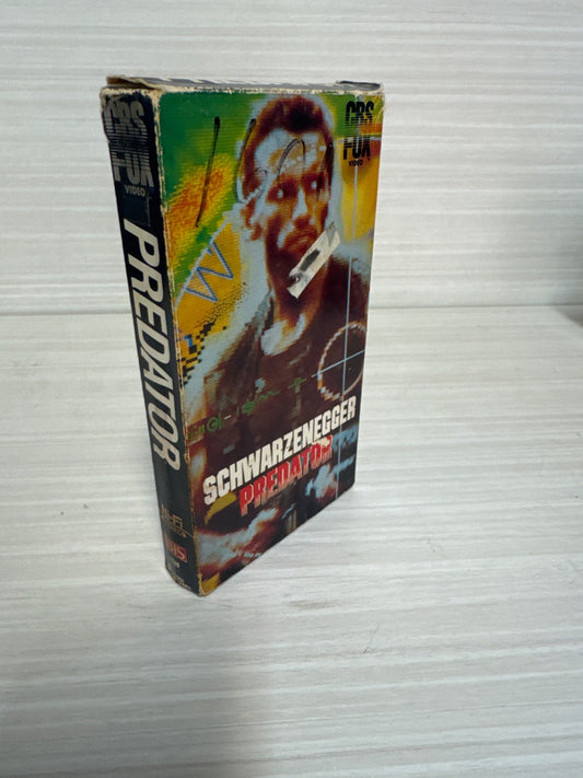 Predator (VHS, 1987) Arnold Schwarzenegger CBS/Fox Video Acceptable