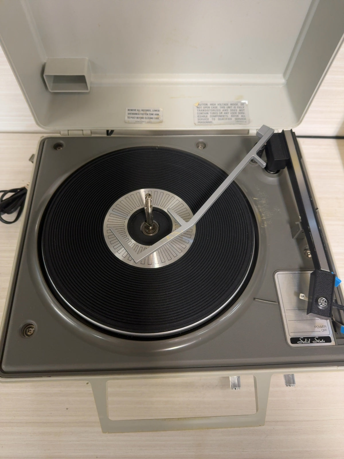 General Electric Deluxe Automatic Record Player Model V648h