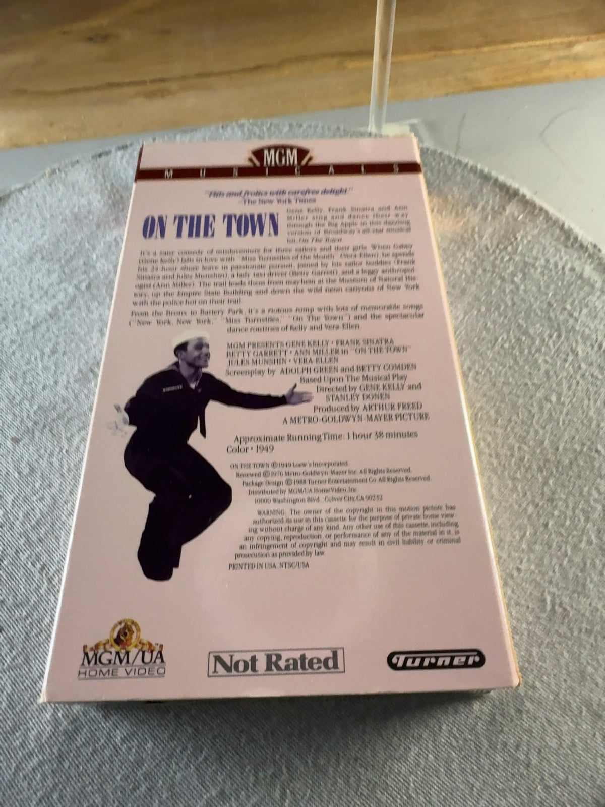 On The Town VHS 1949 MGM/UA Musical Gene Kelly Frank Sinatra Ann Miller