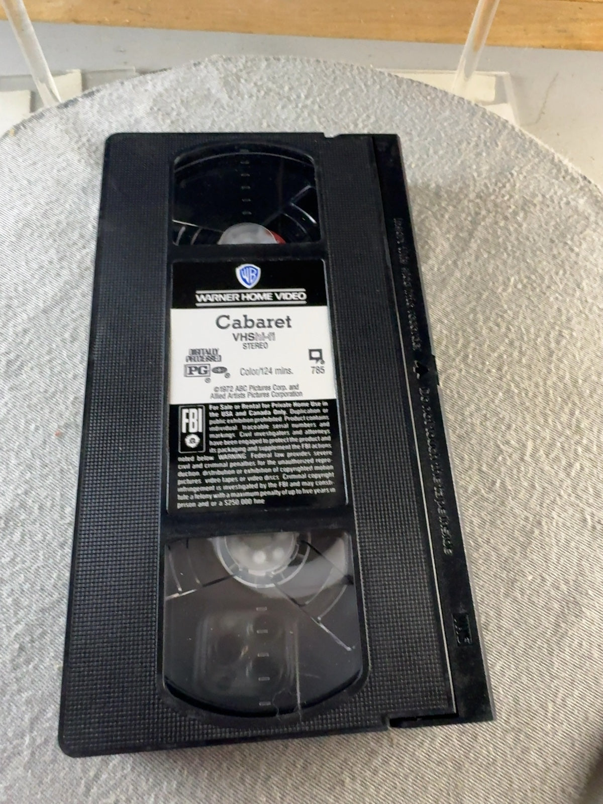 Cabaret (VHS, 1992) Liza Minnelli Michael York Warner Home Video Very Good