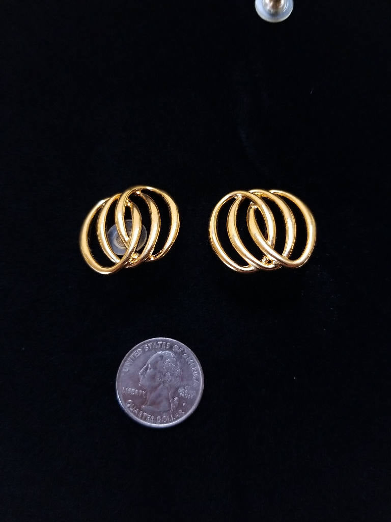 Stunning Vintage Gold-Tone Layered Hoop Clip-On Earrings