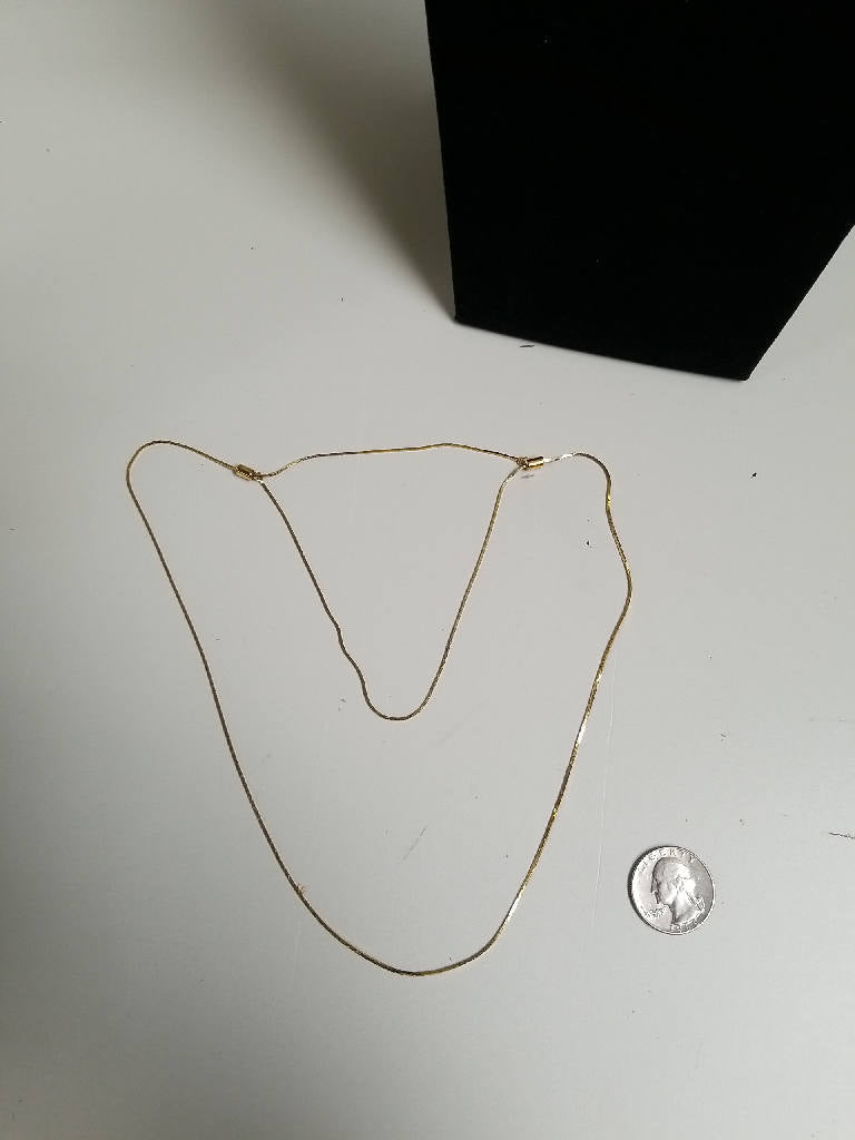 Stunning Delicate Vintage Gold-Tone Chain Necklace 18 Inch