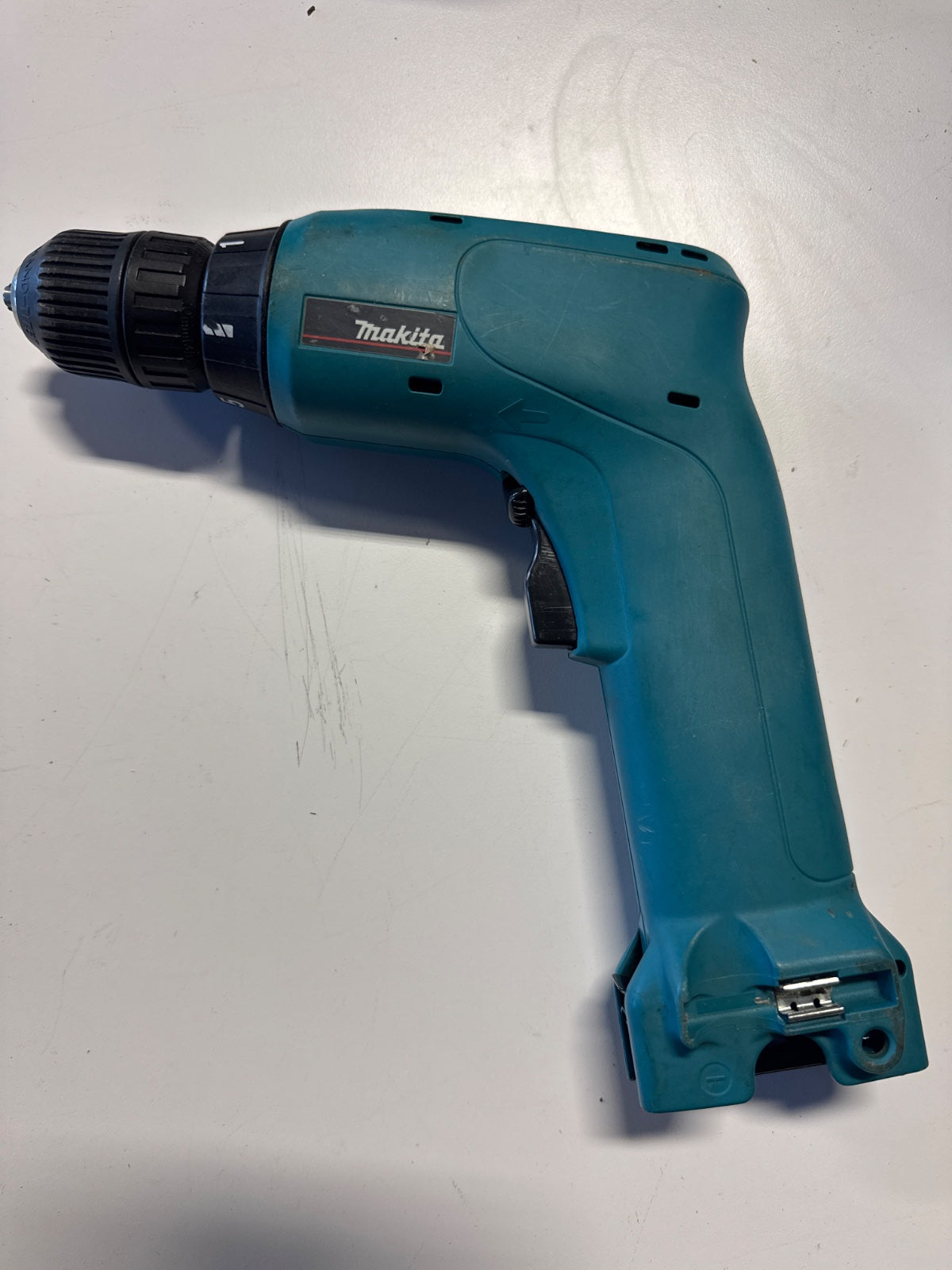 Makita 6095D 7.2V Cordless Drill Driver 3/8" - Bare Tool For Parts