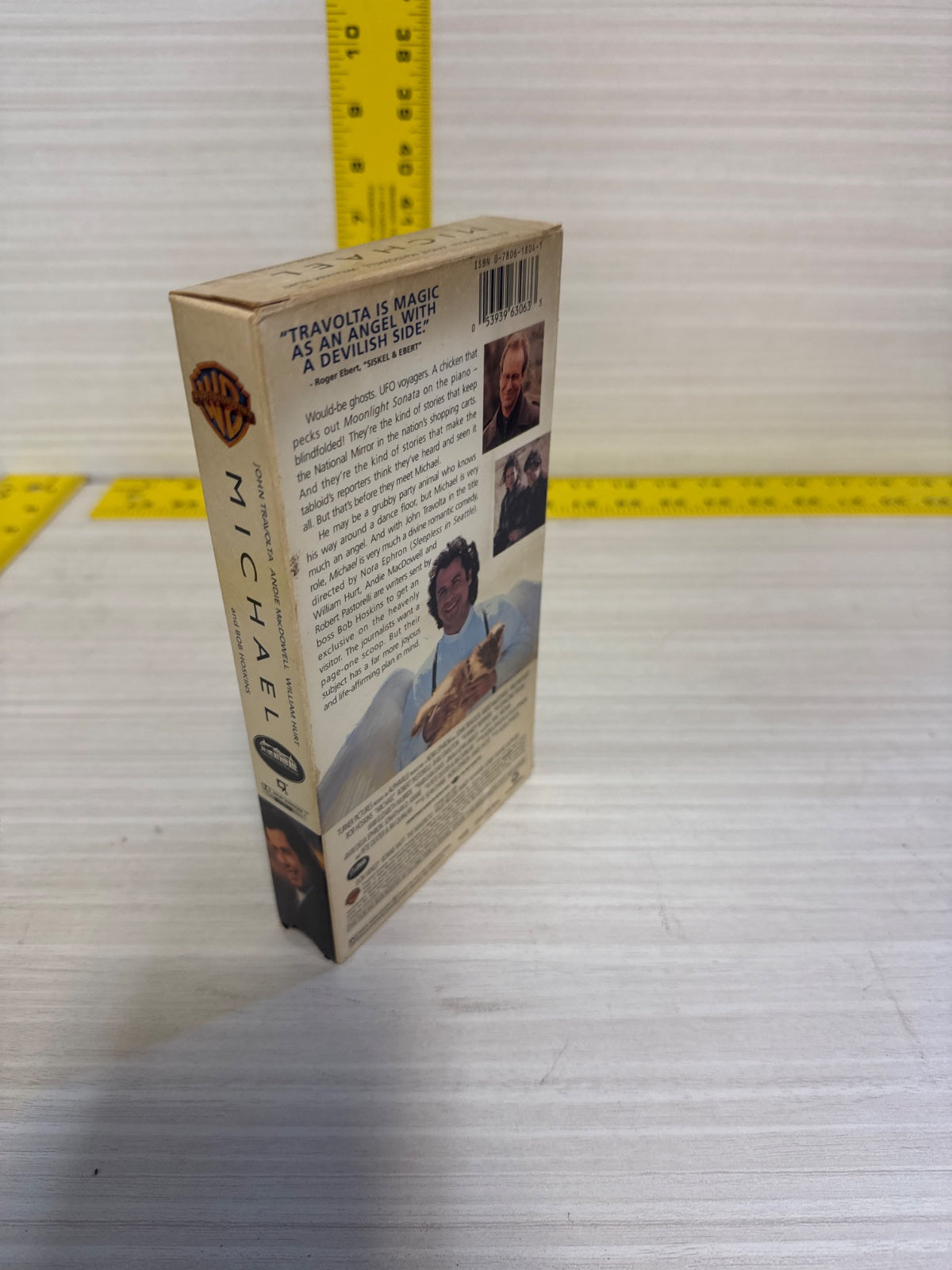 Michael (VHS, 1997) John Travolta Warner Bros. Like New