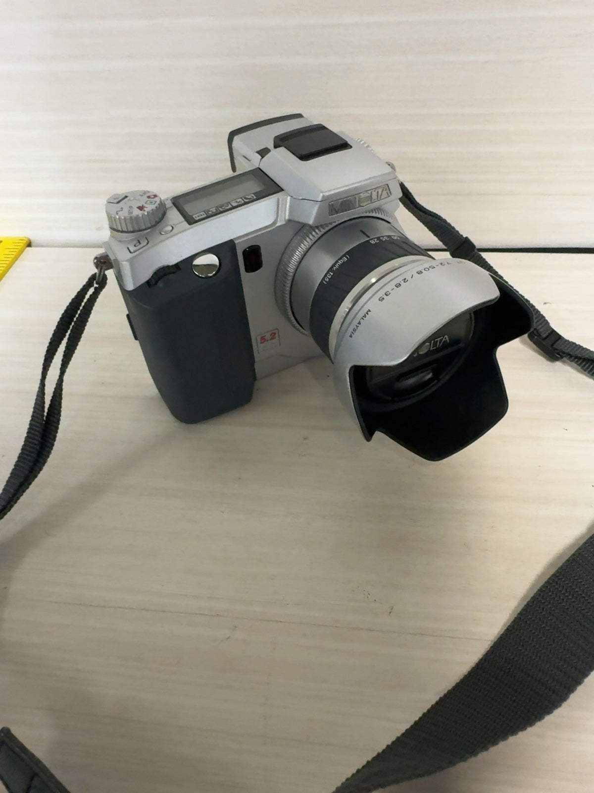 Minolta Dimage 7 5.2MP Digital Camera Read