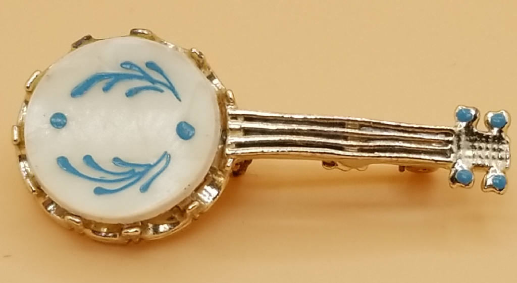Stunning Vintage Banjo Brooch with Blue Accents