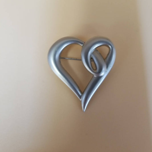 Stunning Stylized Silver Heart Brooch Pin Elegant Fashion Jewelry