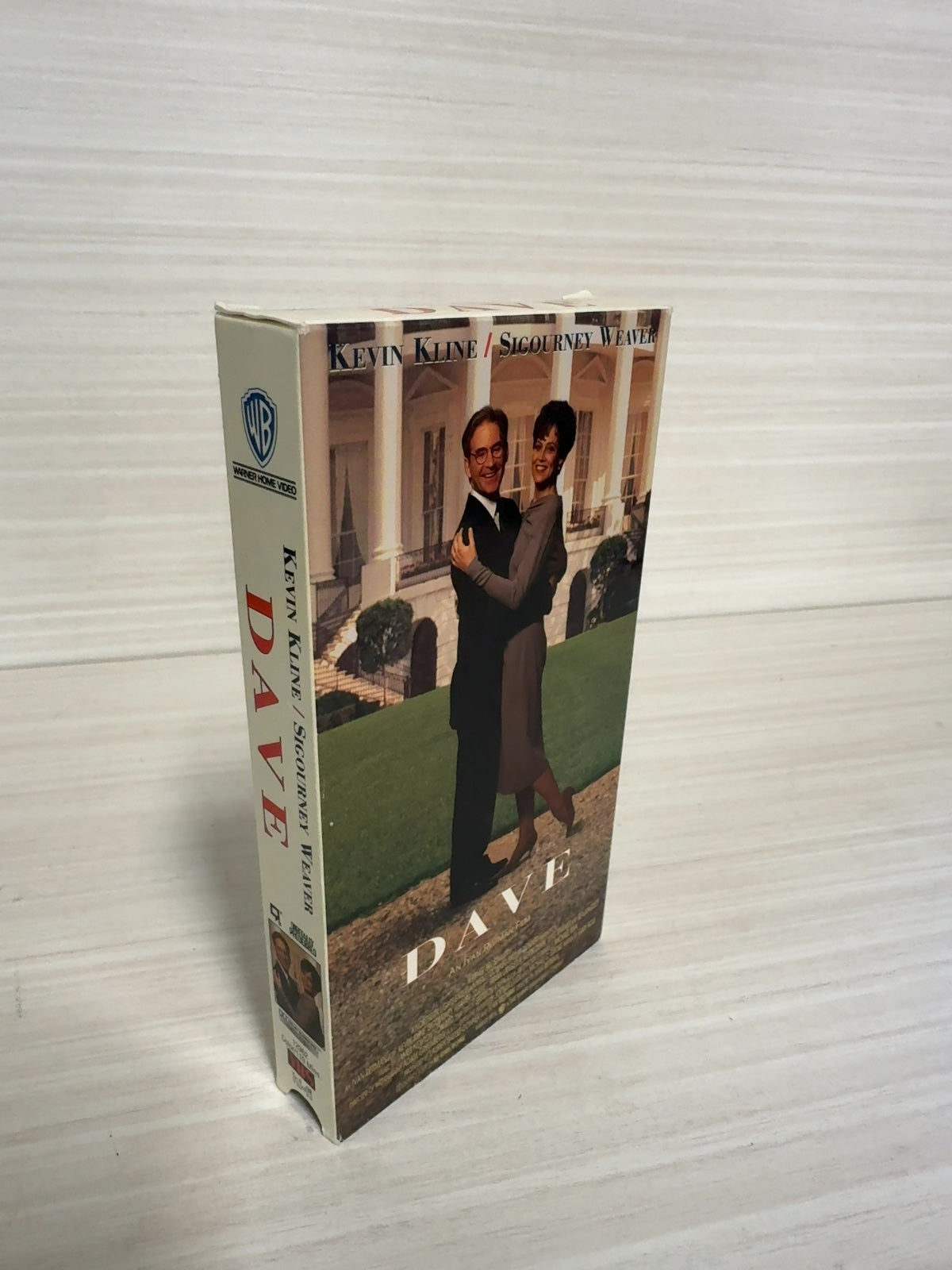 Dave (VHS, 1993) Kevin Kline Sigourney Weaver Warner Home Video Very Good