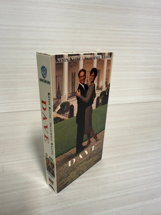 Dave (VHS, 1993) Kevin Kline Sigourney Weaver Warner Home Video Very Good