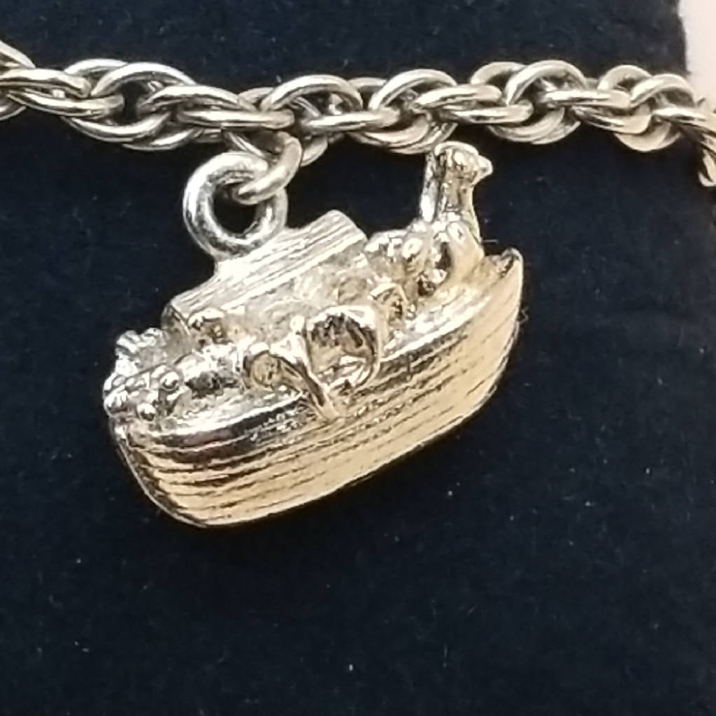 Charming Noah's Ark Bracelet, Gold Tone Chain, Collectible Piece