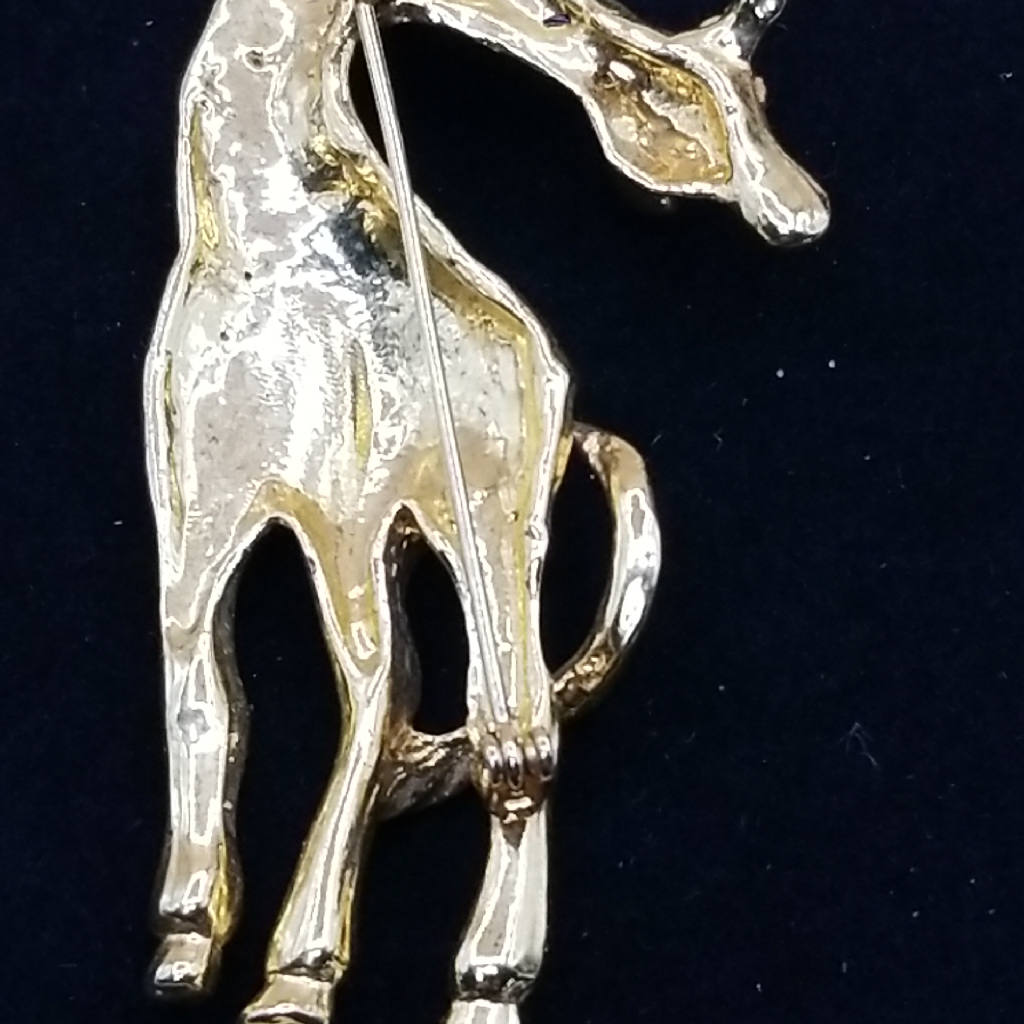 Stunning Goldtone Giraffe Brooch with Crystal Accents Animal Pin
