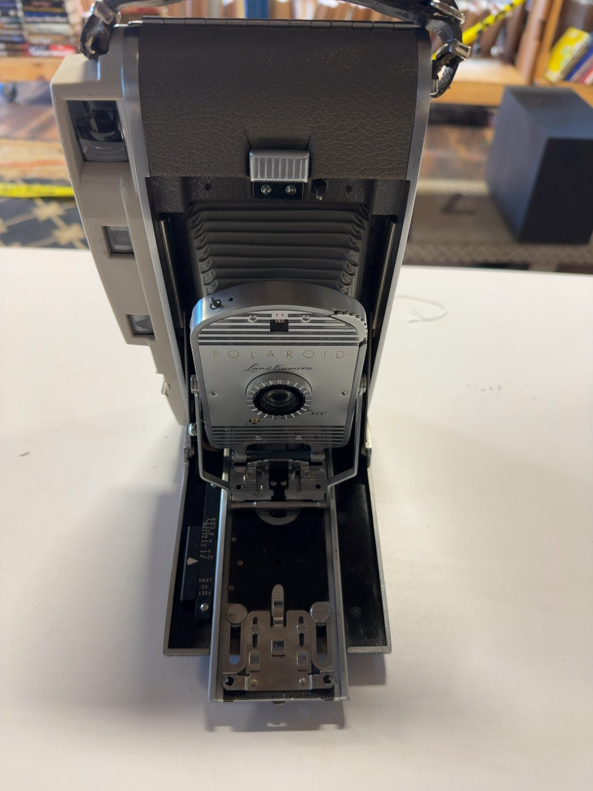 Vintage Polaroid Model 800 Land Camera Folding Bellows Instant Film Camera