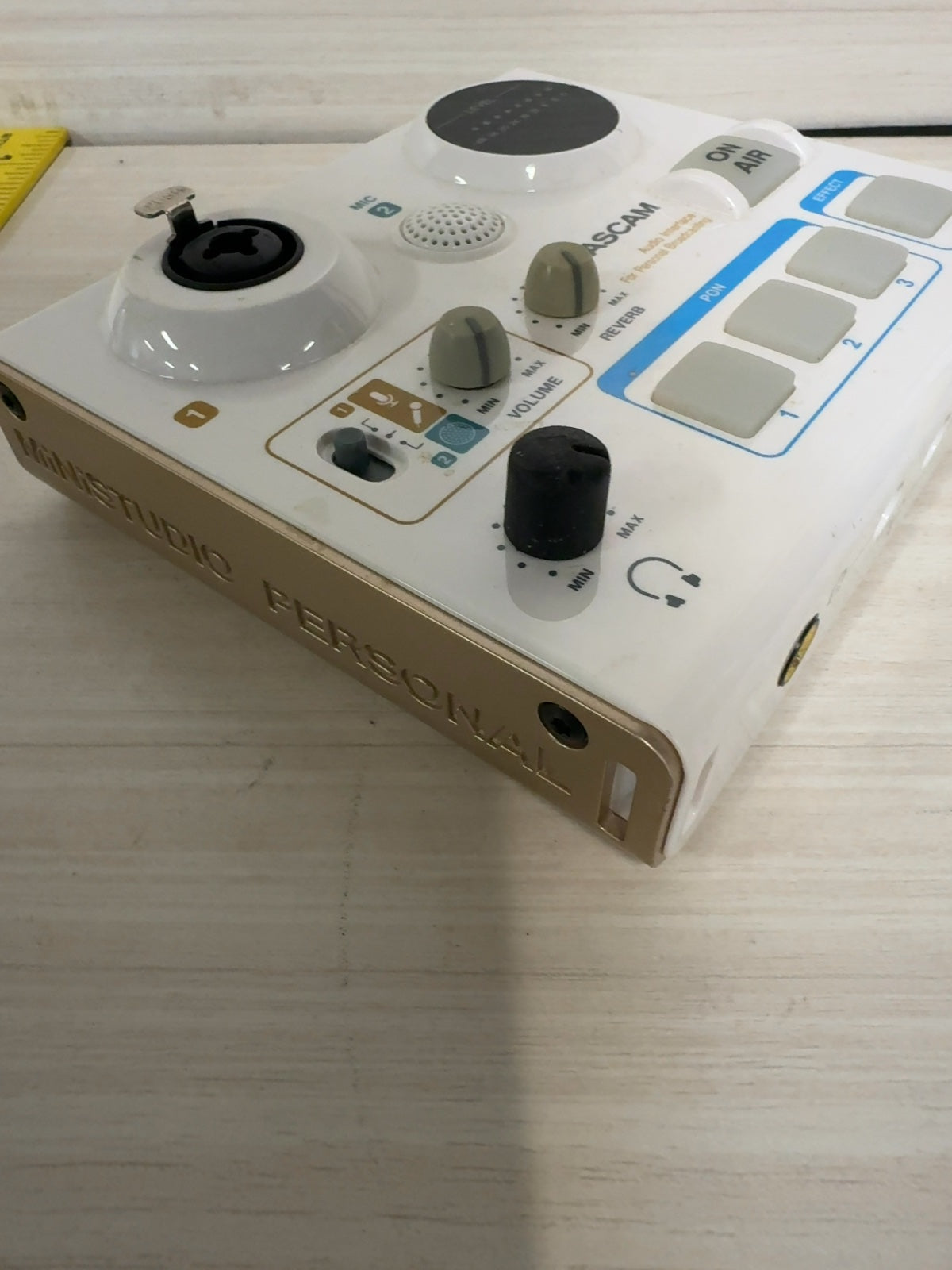 Tascam US-32 MiniStudio USB Podcasting Studio