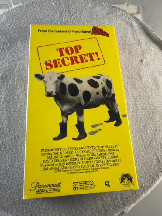 Top Secret! (VHS, 1984) Val Kilmer Paramount Home Video Very Good