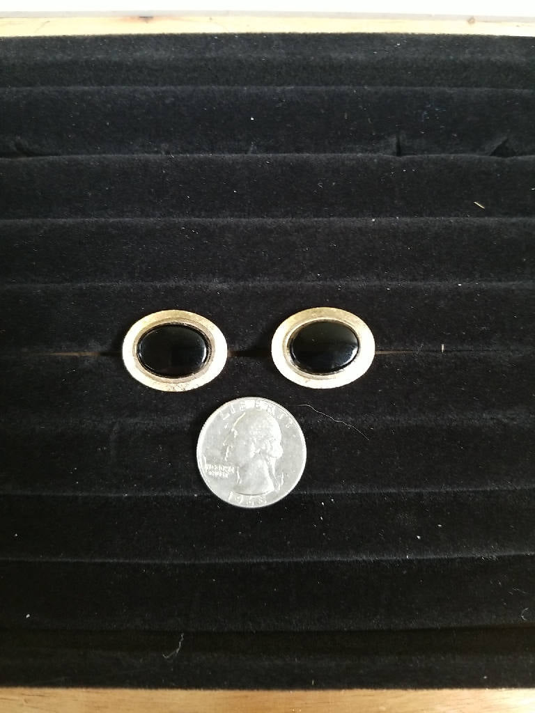 Stunning Vintage Oval Black Onyx Cufflinks Elegant Retro Jewelry