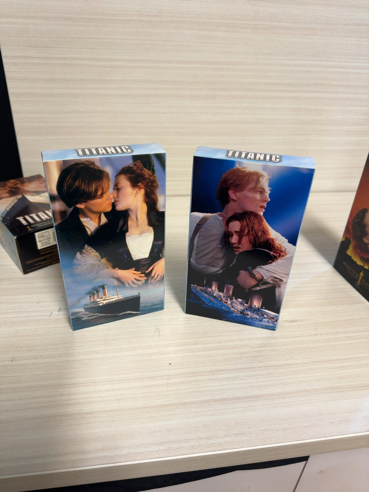 Titanic (VHS, 1998) Leonardo DiCaprio Kate Winslet Paramount Very Good