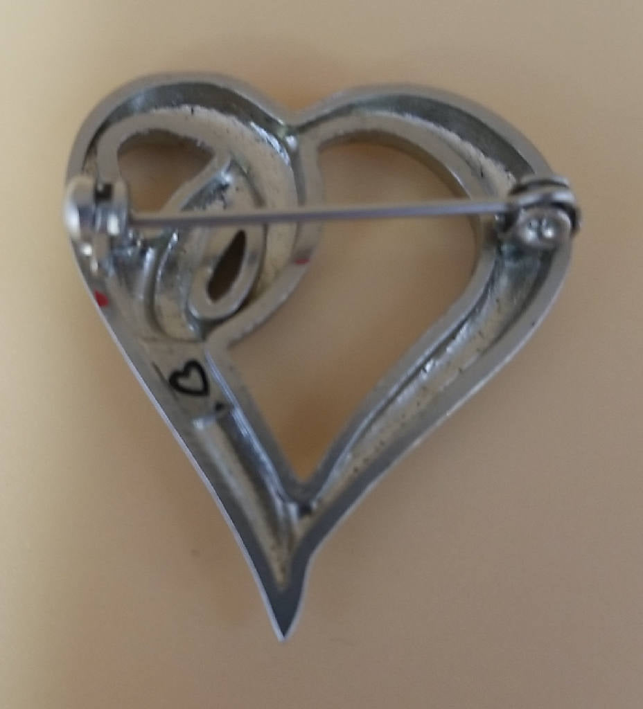 Stunning Stylized Silver Heart Brooch Pin Elegant Fashion Jewelry