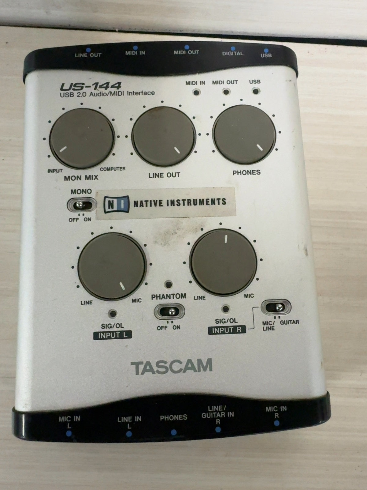 TASCAM US-144 USB 2.0 Audio Recording Midi Interface