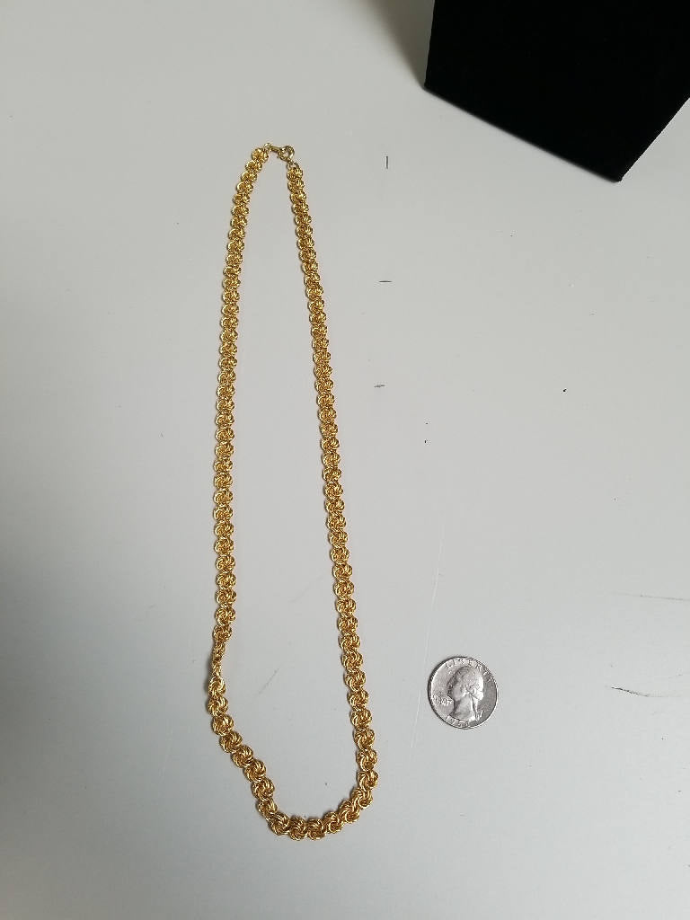 Elegant Gold Rolo Chain Necklace with Secure Clasp 24 Inch