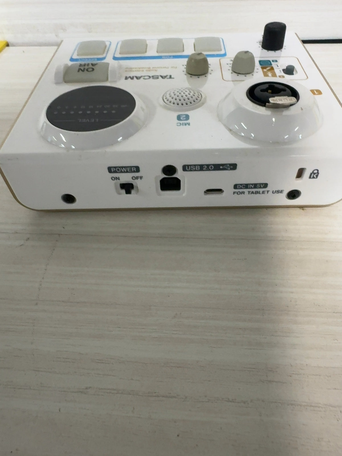 Tascam US-32 MiniStudio USB Podcasting Studio