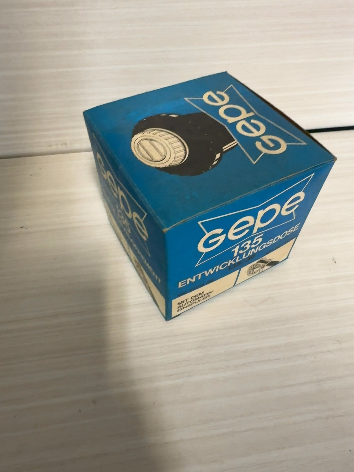 Gepe 135 Film Developing Tank 400cc for 35mm Film with Auto Loading Reel