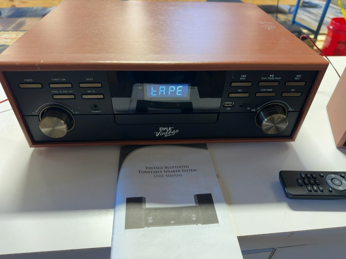 Pyle pptcm80bt All In One Stereo System. Turntable, CD, Cassette, Radio. Used