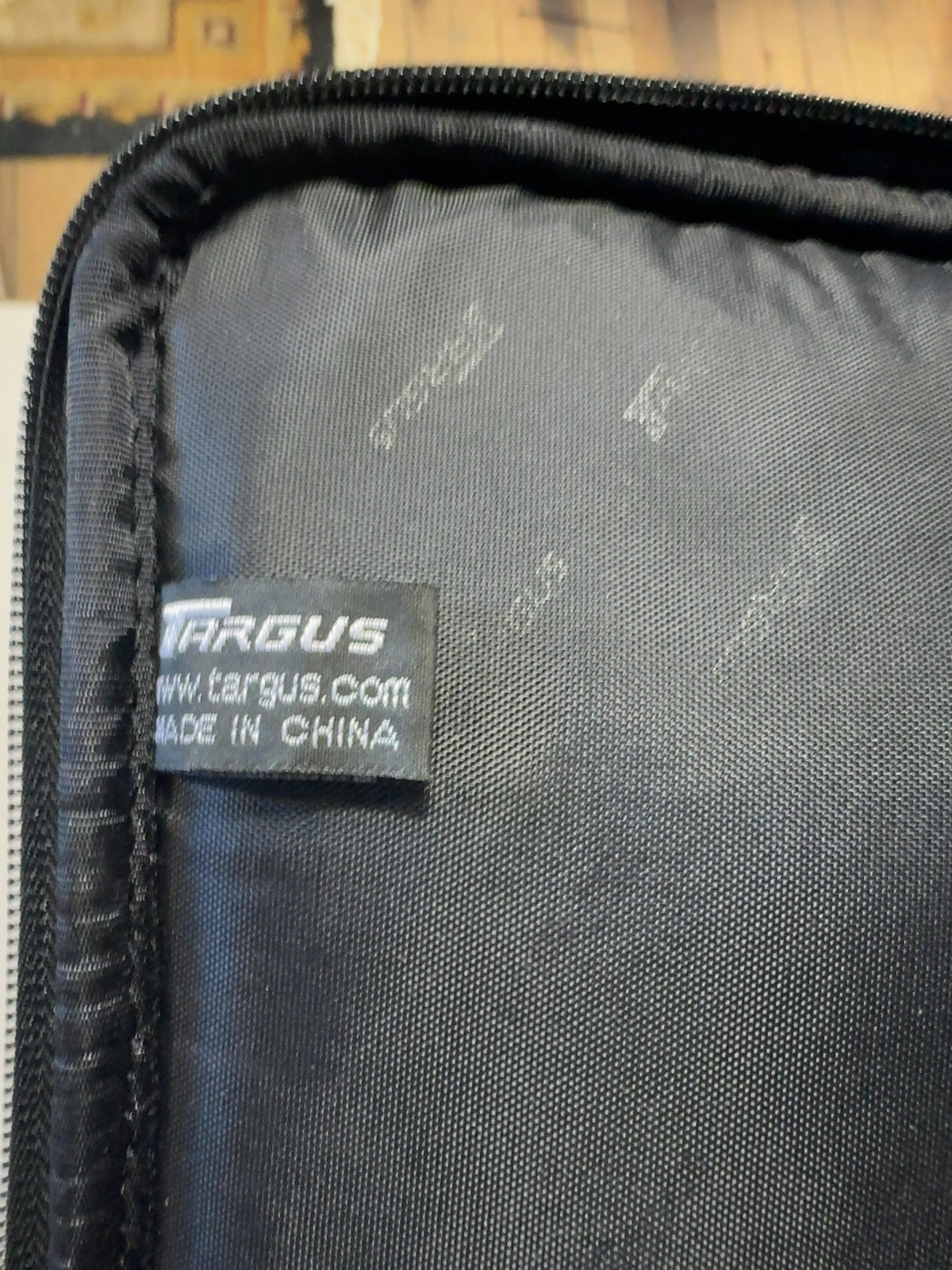 Targus Black Padded Camera Bag with Shoulder Strap, 3 Compartments