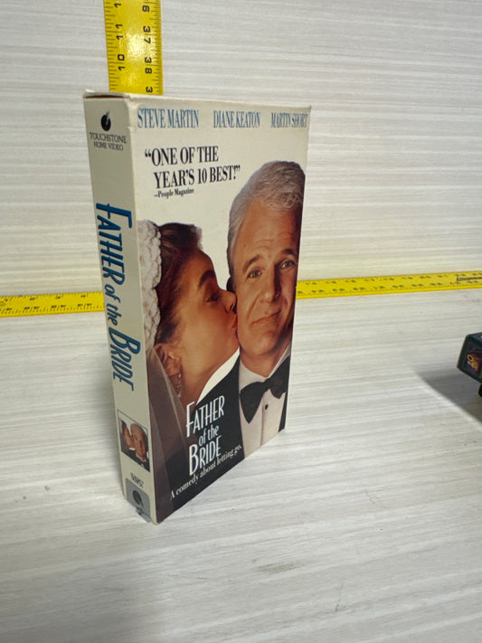 Father of the Bride (VHS, 1991) Steve Martin Touchstone Home Video Very Good