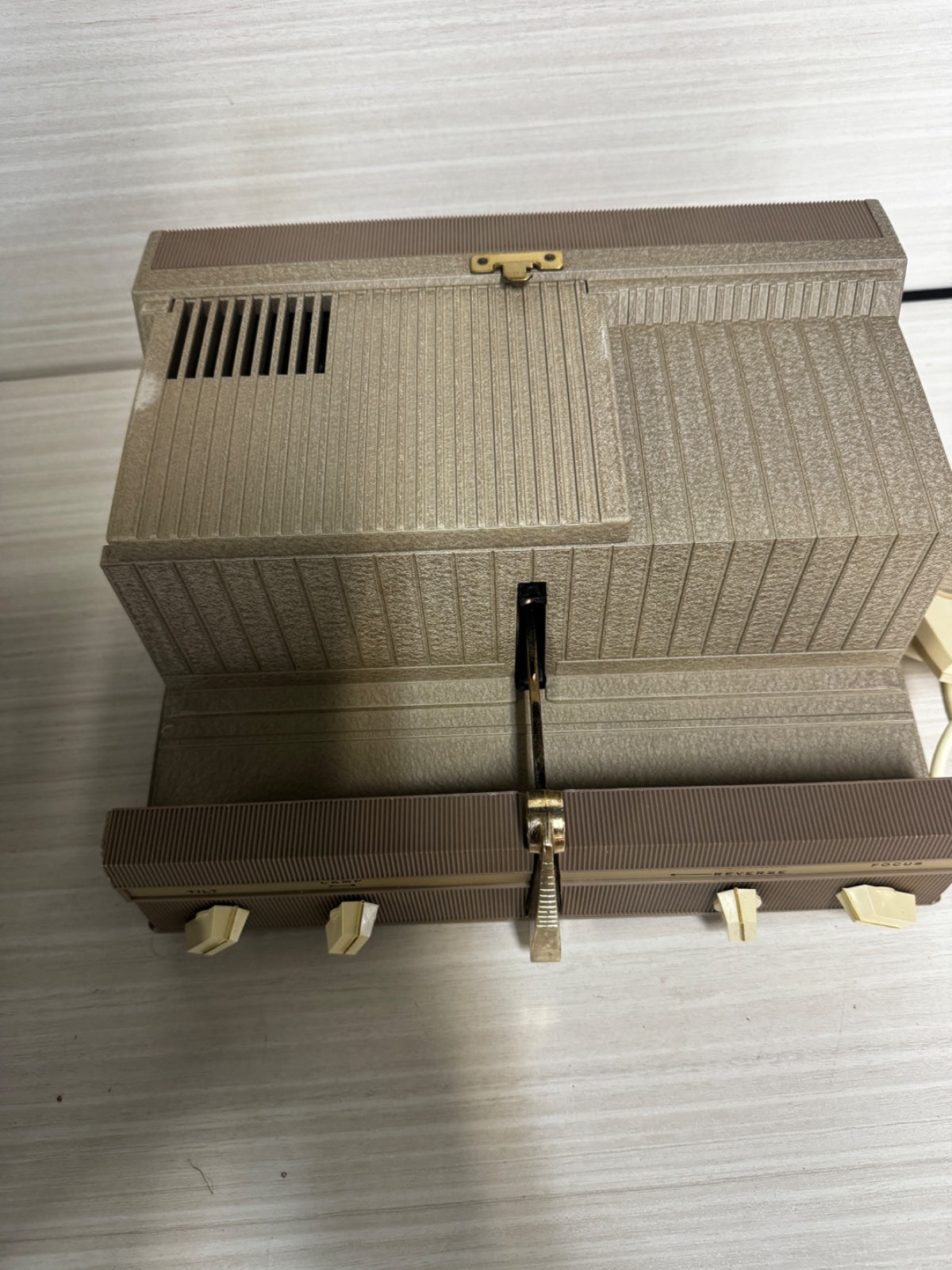 Sawyer's 500R Vintage Automatic Slide Projector with Remote