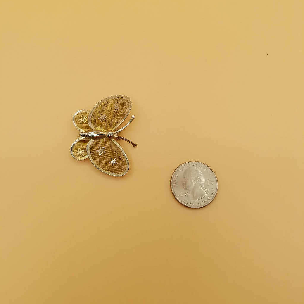 Stunning Vintage-inspired Butterfly Brooch Pin in Gold Tone