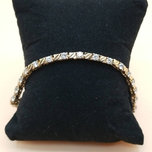 Elegant Gold-Tone Bracelet with Clear Rhinestones