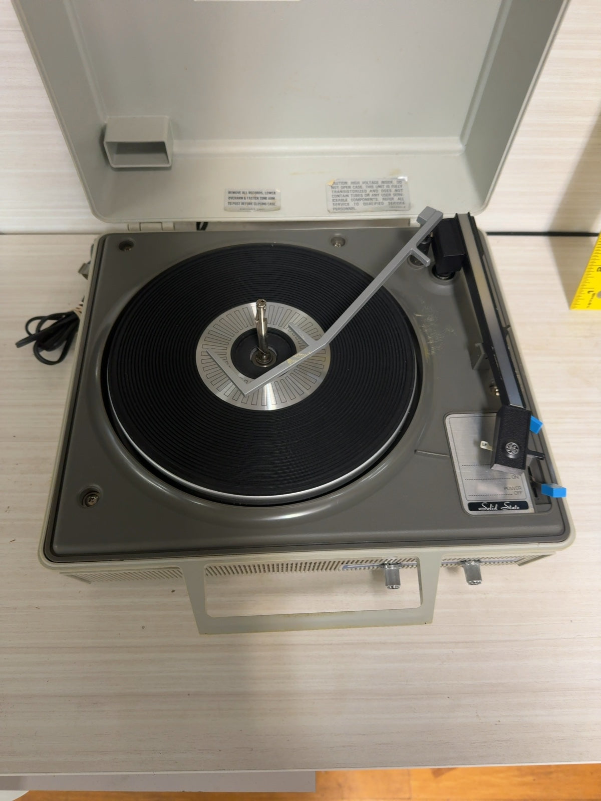 General Electric Deluxe Automatic Record Player Model V648h