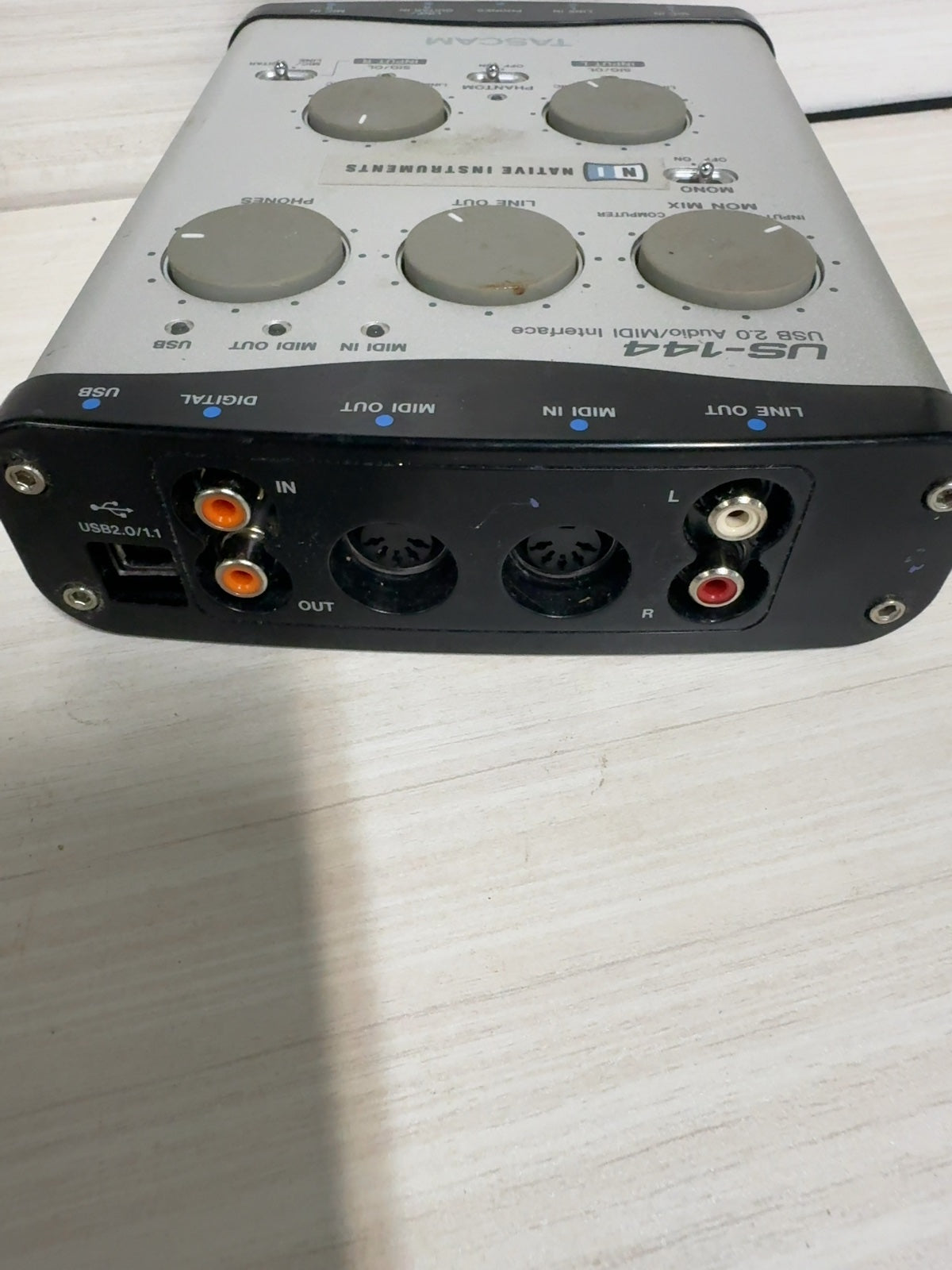 TASCAM US-144 USB 2.0 Audio Recording Midi Interface
