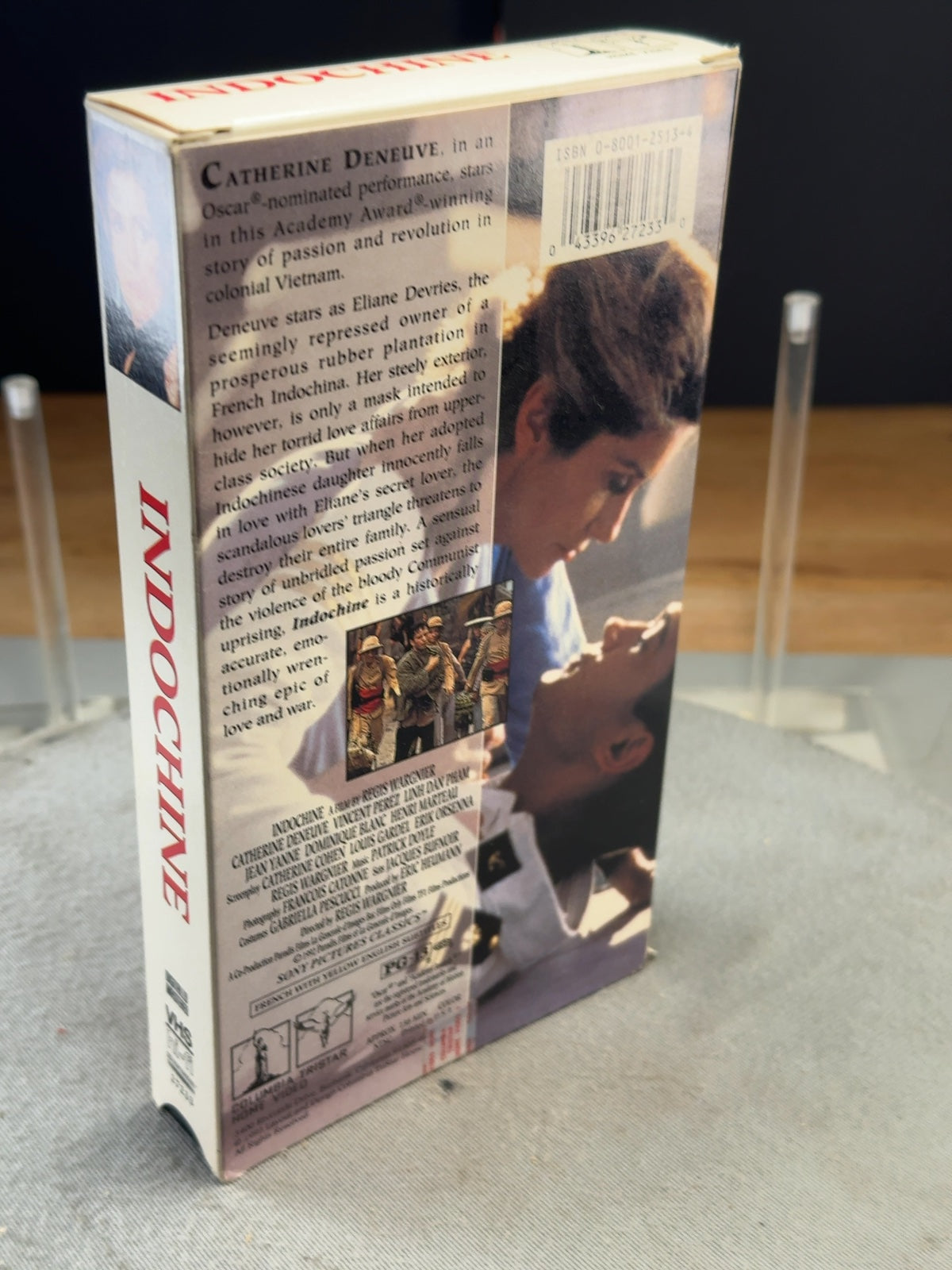 Indochine (VHS, 1992) Catherine Deneuve Vincent Perez TriStar Pictures Very Good